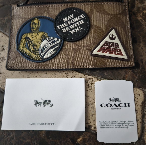 Star Wars X Coach Zip Card Case In Signature Canvas With Patches NWT FIRM - Picture 3 of 5